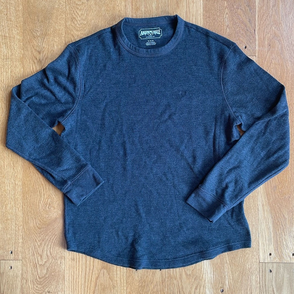 American Eagle long sleeve waffle shirt, grey, men’s M
